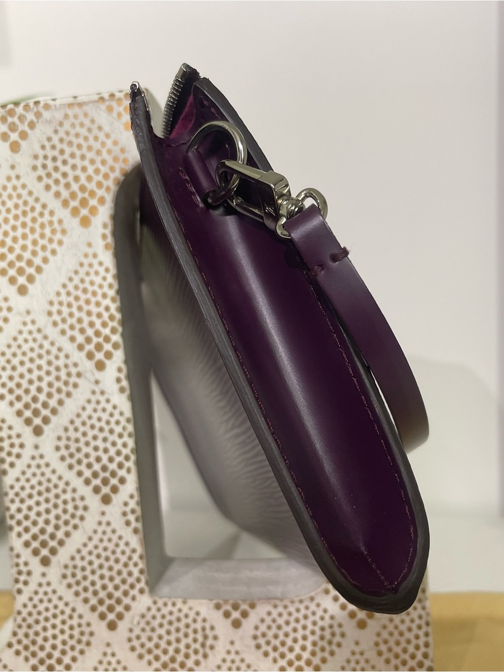Louis Vuitton Plum Epi Leather Pouchette - Picture 3 of 6